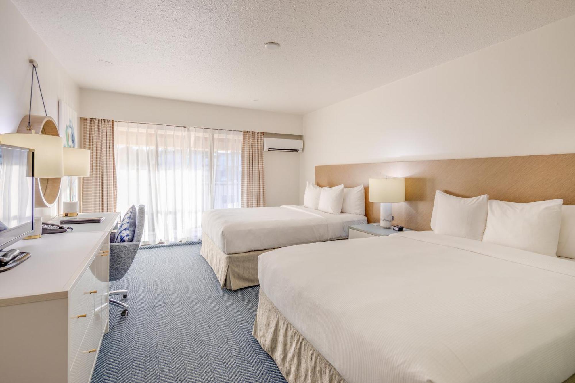 Bayside Oceanfront Resort パークスビル エクステリア 写真
