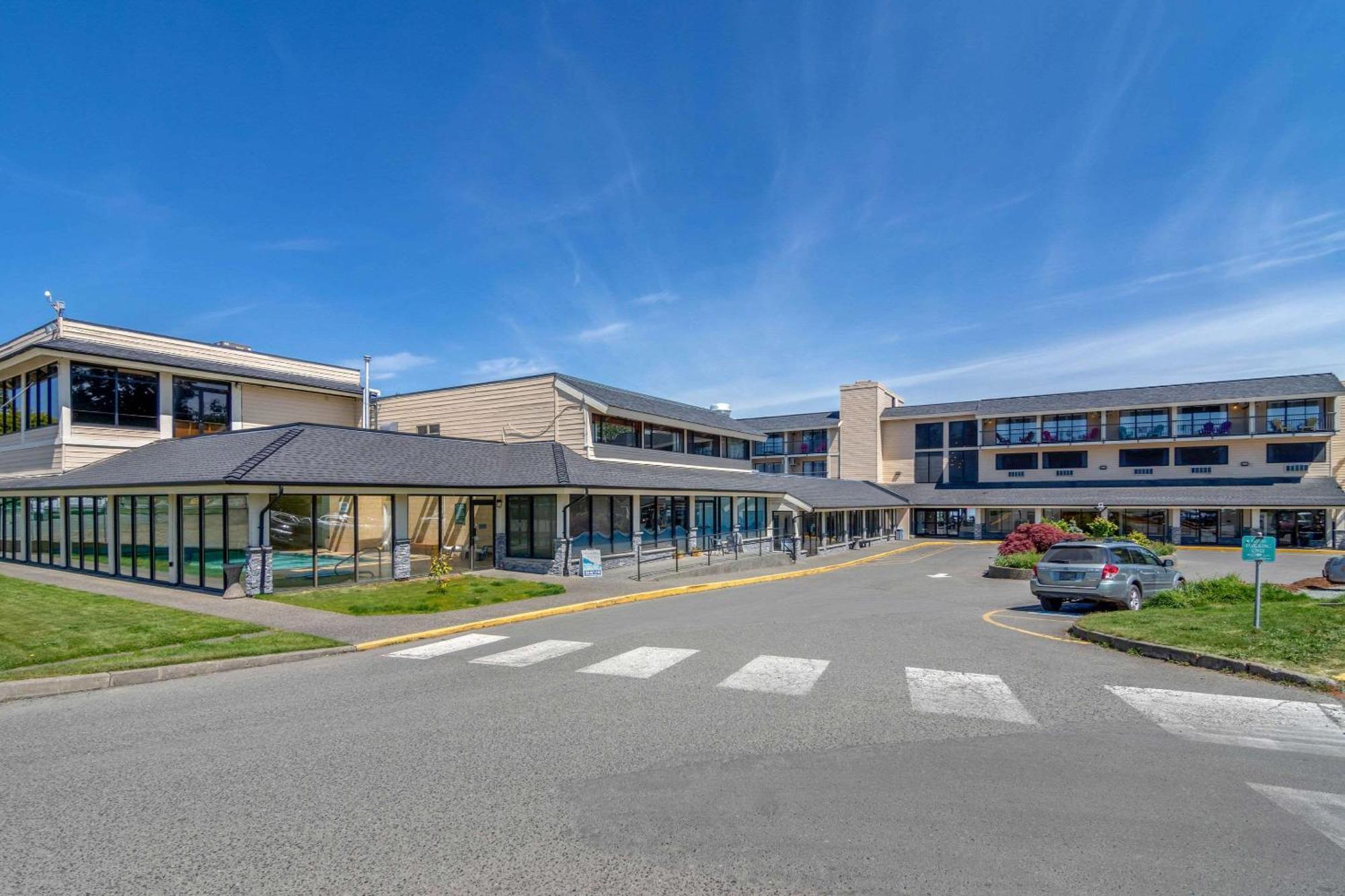 Bayside Oceanfront Resort パークスビル エクステリア 写真